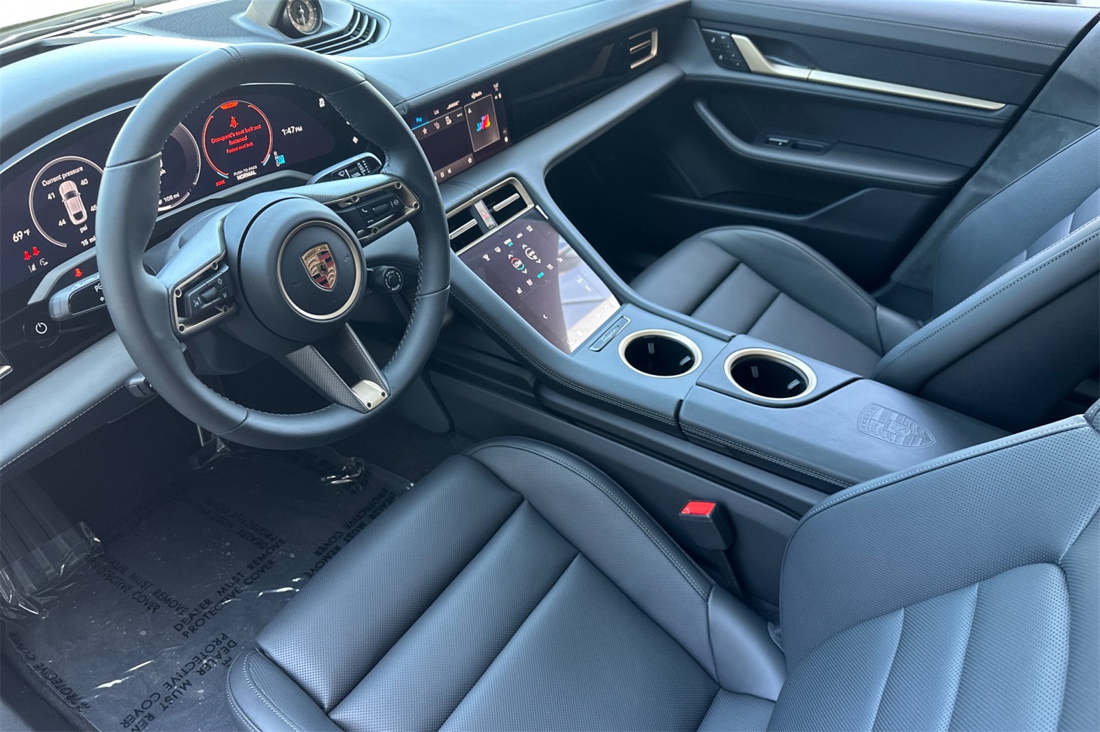 2025 Porsche Taycan GTS photo 4