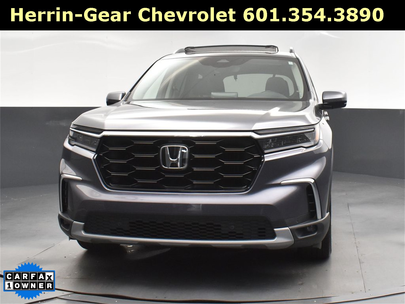 2025 Gray Honda Pilot Touring FWD SUV