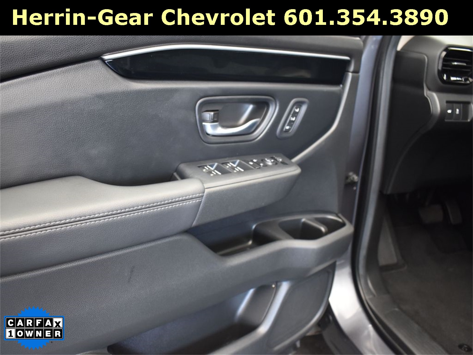2025 Gray Honda Pilot Touring FWD SUV