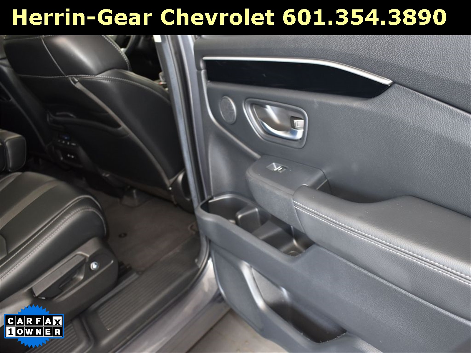 2025 Gray Honda Pilot Touring FWD SUV