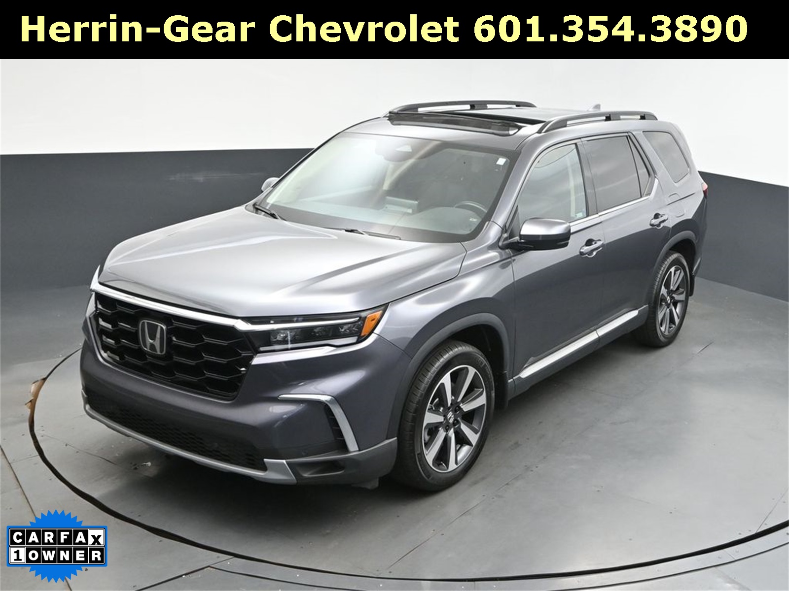 2025 Gray Honda Pilot Touring FWD SUV