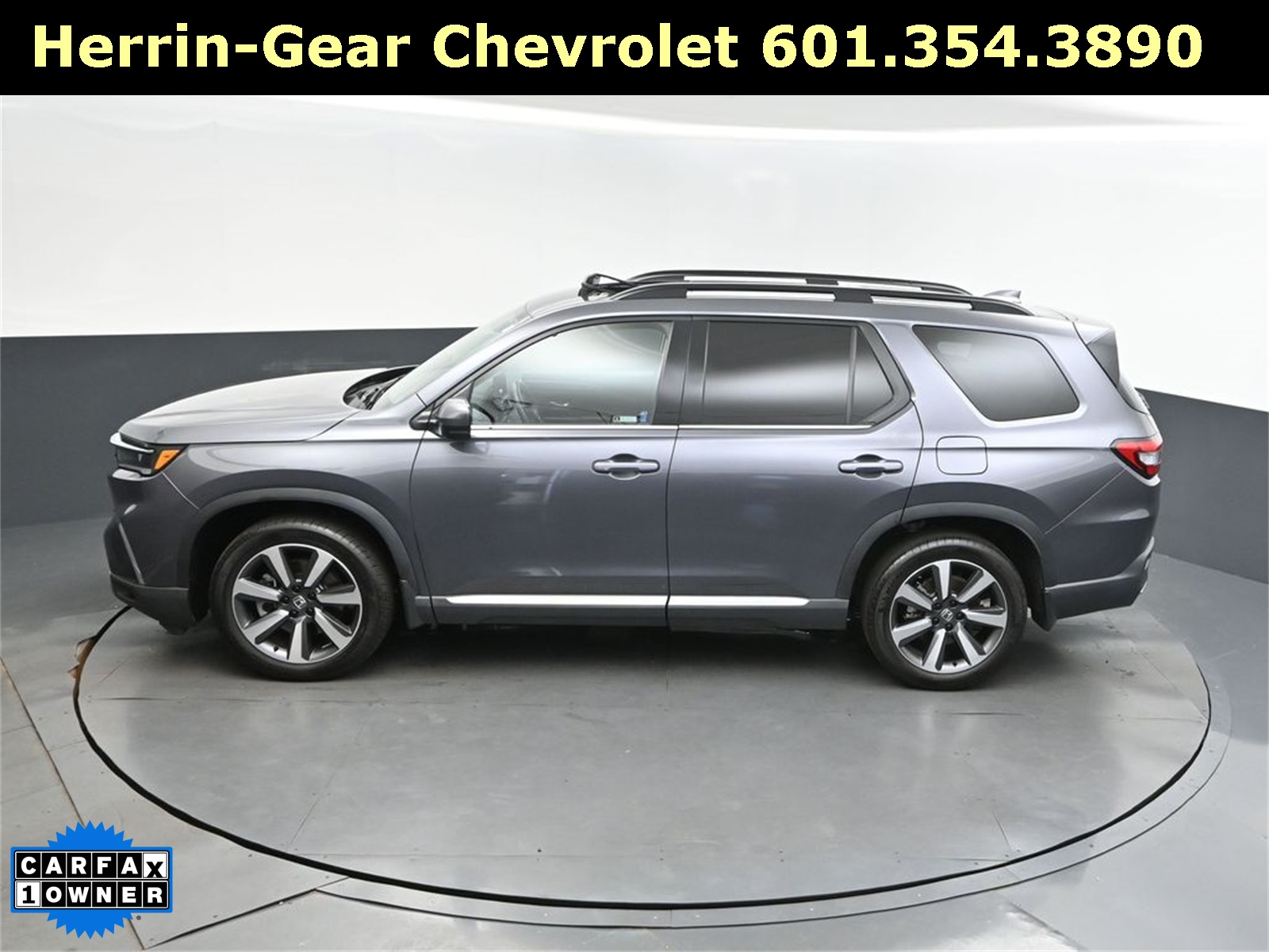 2025 Gray Honda Pilot Touring FWD SUV