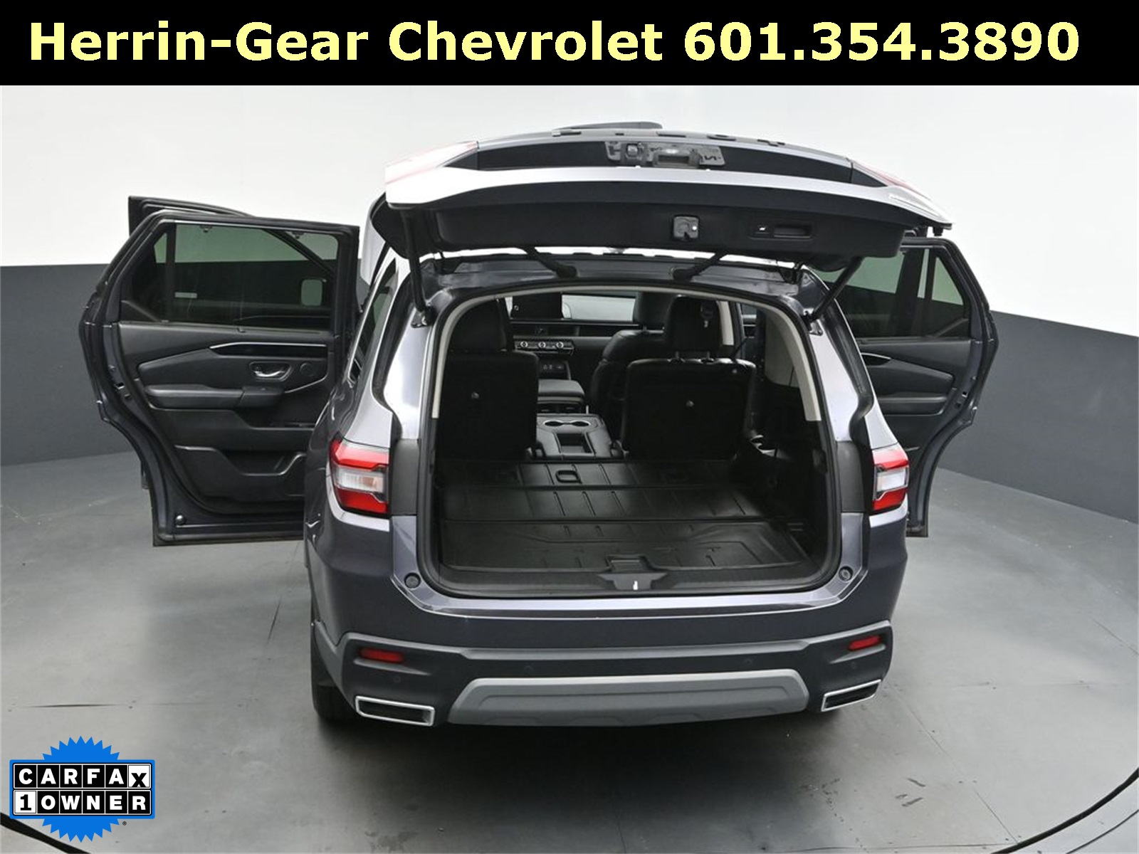 2025 Gray Honda Pilot Touring FWD SUV