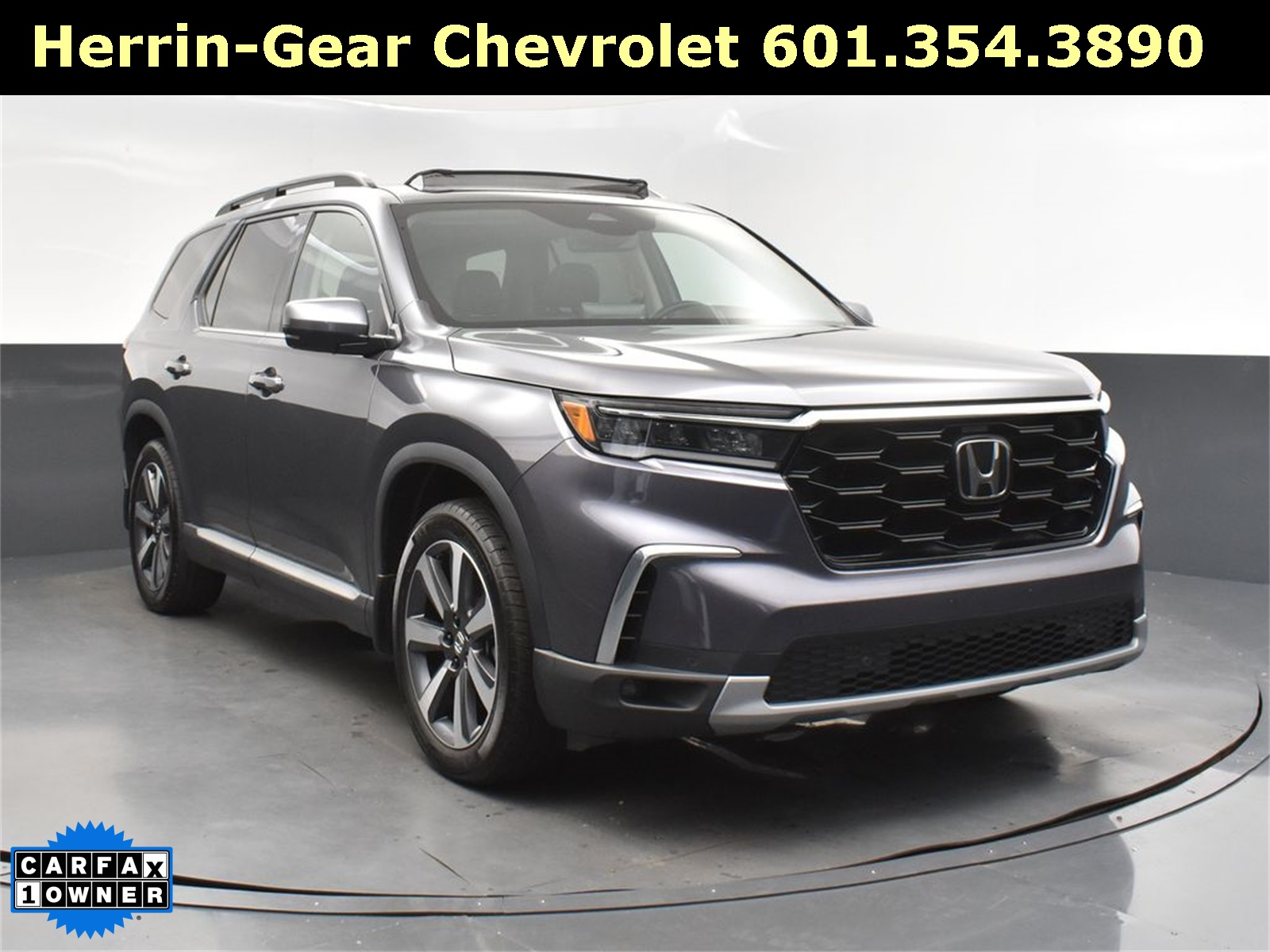 2025 Gray Honda Pilot Touring FWD SUV
