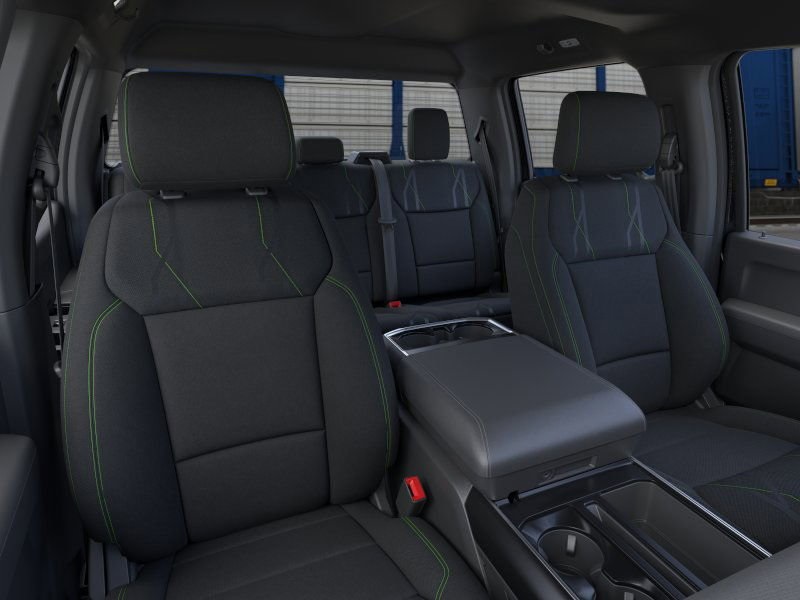 2025 Ford F-150 STX photo 4