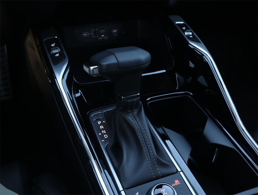 2025 Kia Sorento X-Line SX Prestige - Photo 14