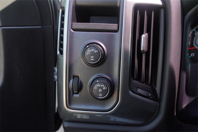 2018 Chevrolet Silverado 1500 LT photo 21