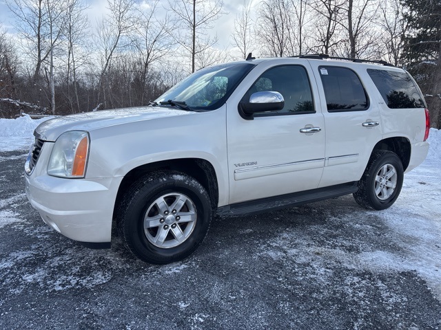 Used 2012 GMC Yukon SLT with VIN 1GKS2CE08CR198571 for sale in Bennington, VT