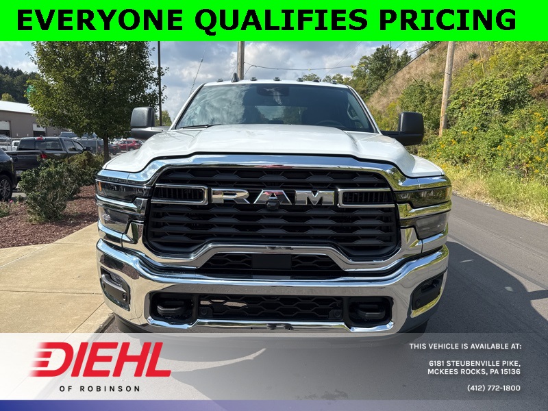 2026 Ram 3500 Tradesman photo 2