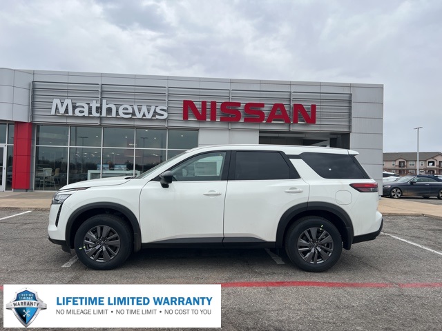 2026 Nissan Pathfinder S