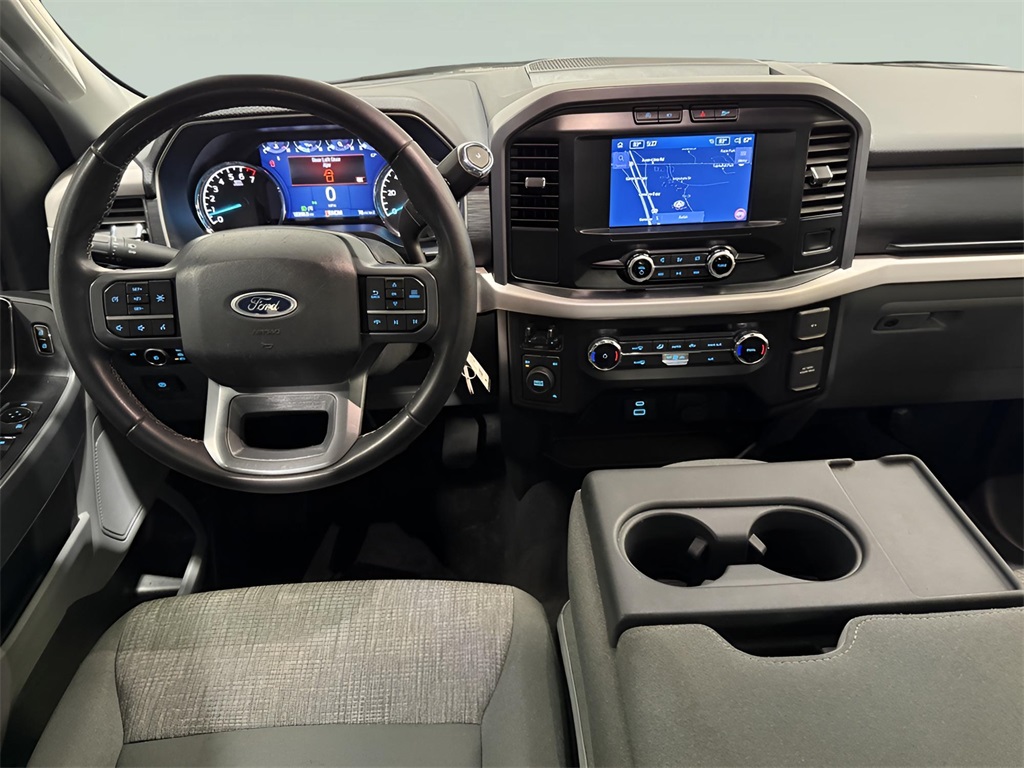 2023 Ford F-150 XLT photo 2