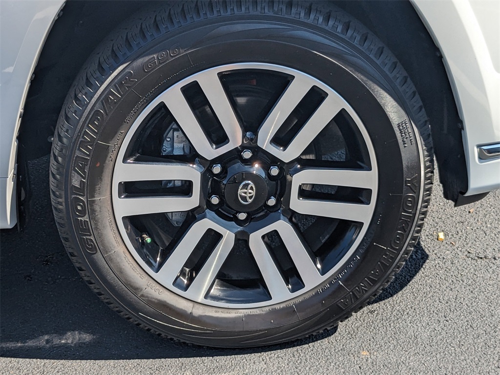 2024 Toyota 4Runner Limited photo 12