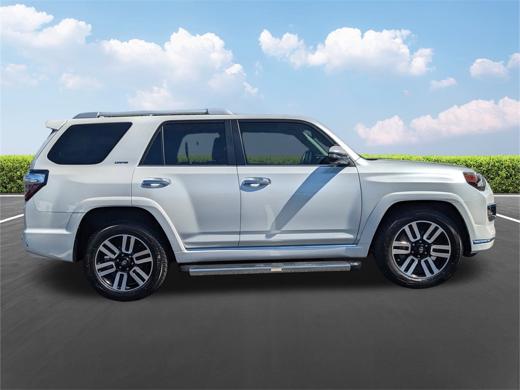 2024 Toyota 4Runner Limited photo 3