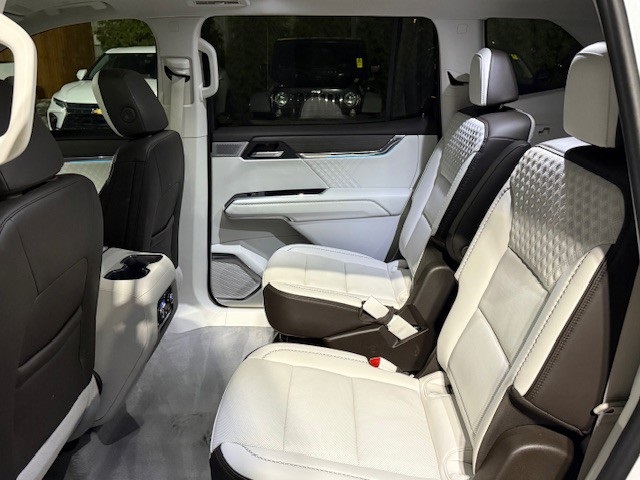 used 2024 GMC Acadia car, priced at $42,247