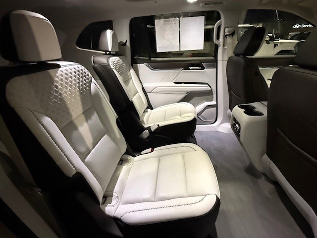 used 2024 GMC Acadia car, priced at $42,247