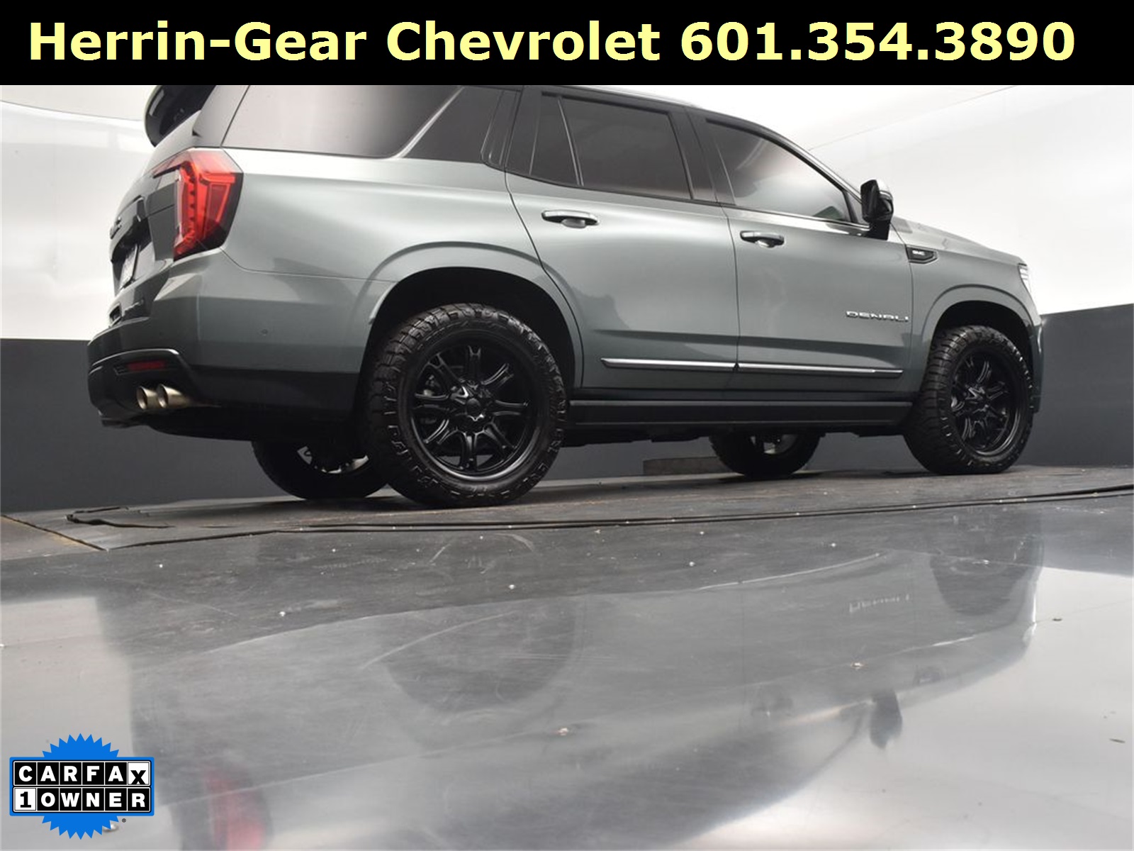 2023 Frosted Pine Metallic GMC Yukon Denali Ultimate 4X4 SUV