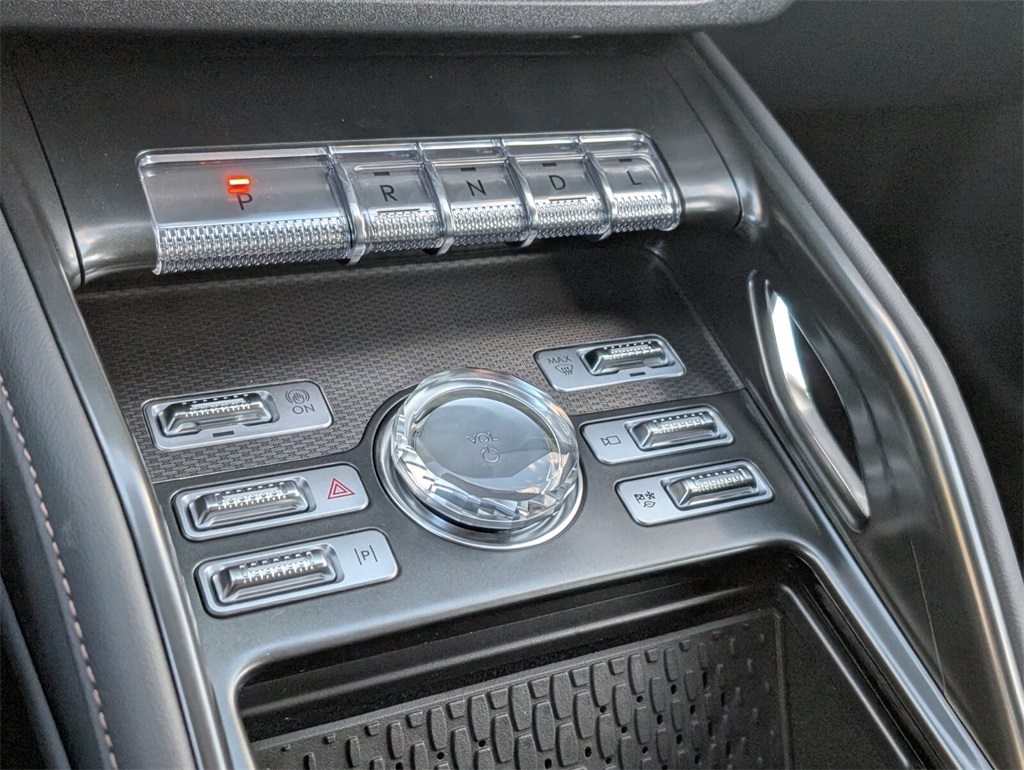 new 2026 Lincoln Nautilus car, priced at $61,670