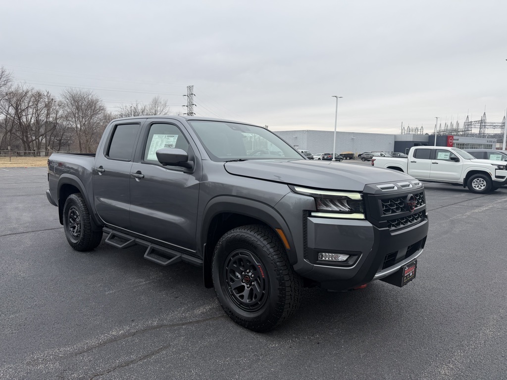 2026 Nissan Frontier PRO-4X's photo