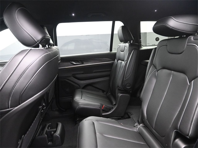 new 2025 Jeep Grand Cherokee L car, priced at $41,997