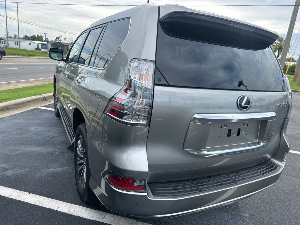 2023 Silver Lexus GX 460 Luxury 4X4 SUV