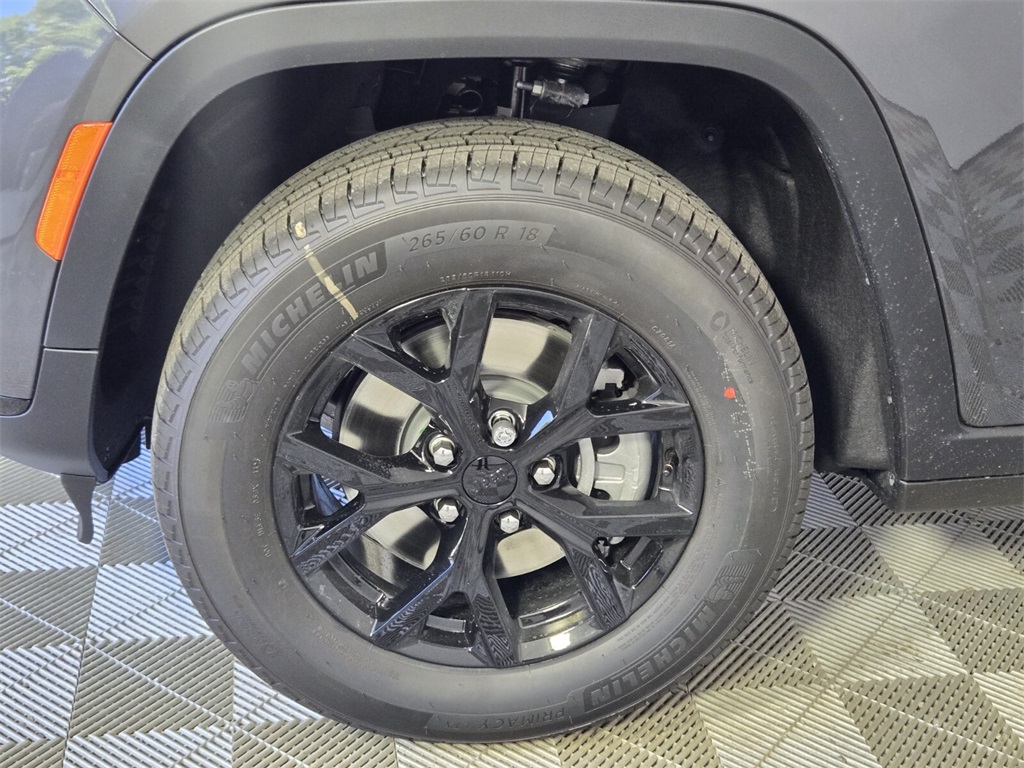 new 2025 Jeep Grand Cherokee L car, priced at $36,330