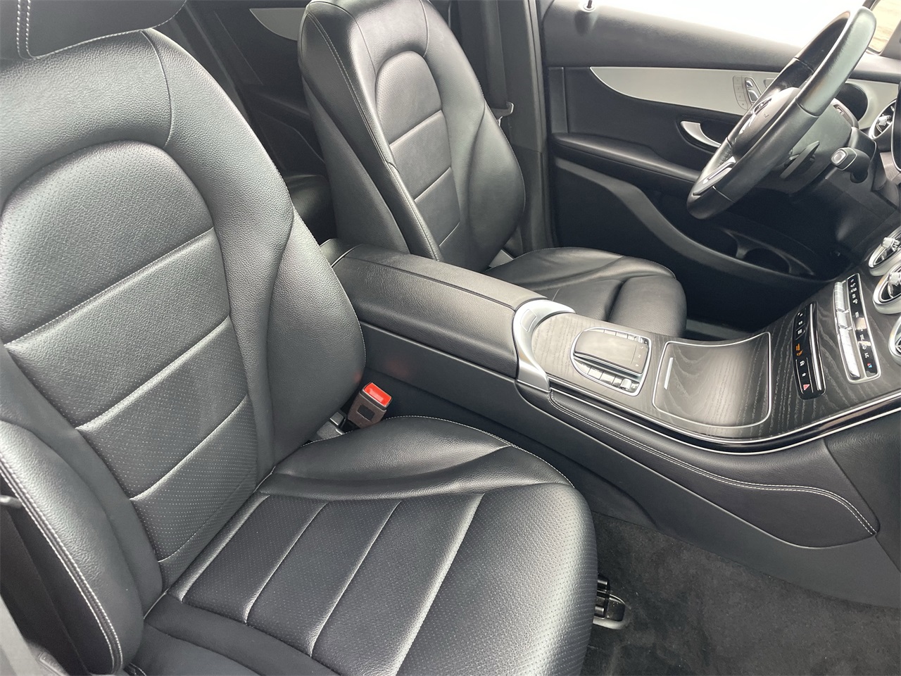 used 2021 Mercedes-Benz GLC car, priced at $20,997