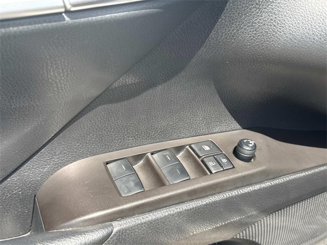 2023 Toyota Camry SE photo 15