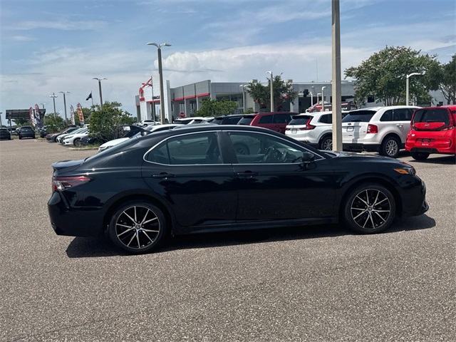 2023 Toyota Camry SE photo 2