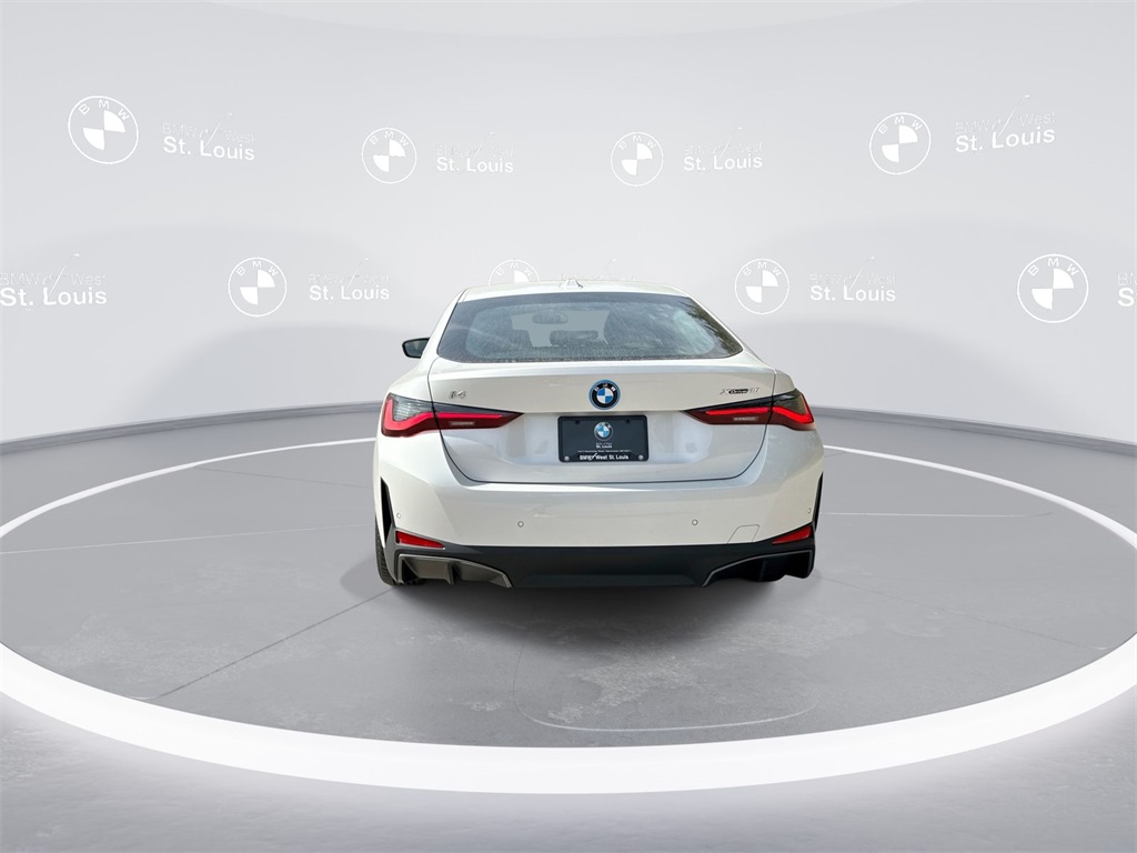 i4 xDrive40