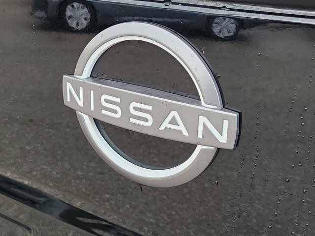 2023 Super Black Nissan Frontier SV 4X4 Truck