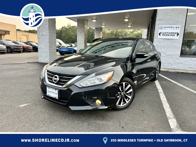 2016 Super Black Clearcoat Nissan Altima 2.5 SV Sedan