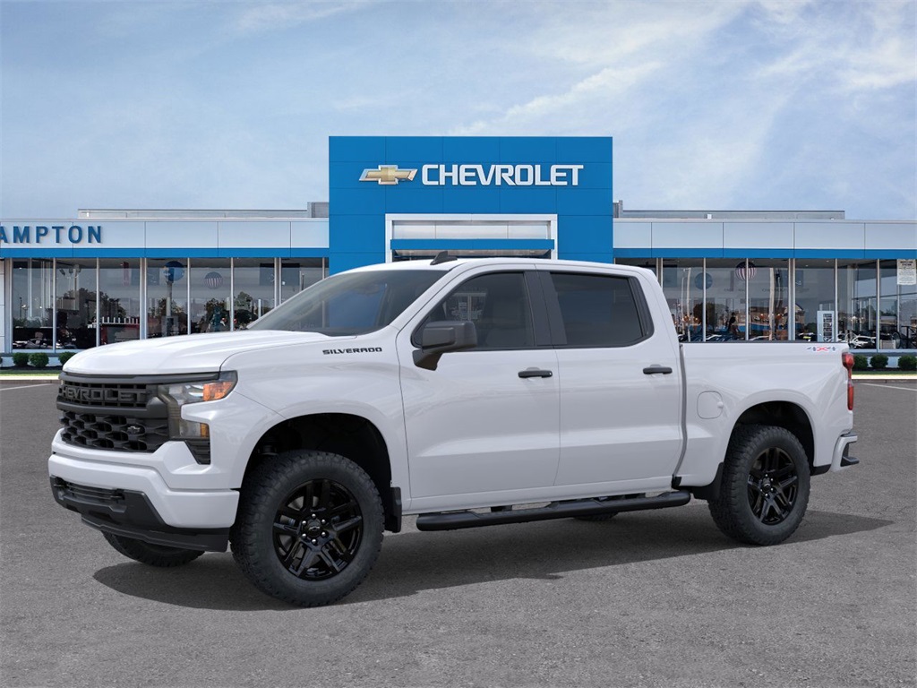 2025 Chevrolet Silverado 1500 Custom 4D Crew Cab 4WD 2