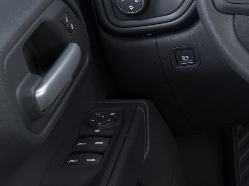 2025 Chevrolet Silverado 1500 Custom 4D Crew Cab 4WD 22
