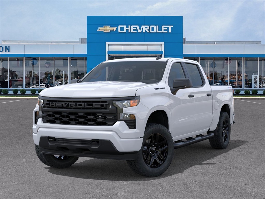 2025 Chevrolet Silverado 1500 Custom 4D Crew Cab 4WD 6