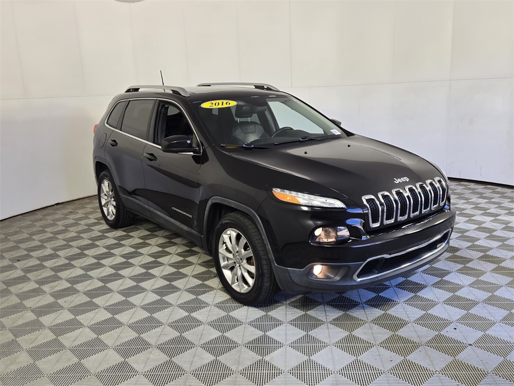 used 2016 Jeep Cherokee car, priced at $12,998