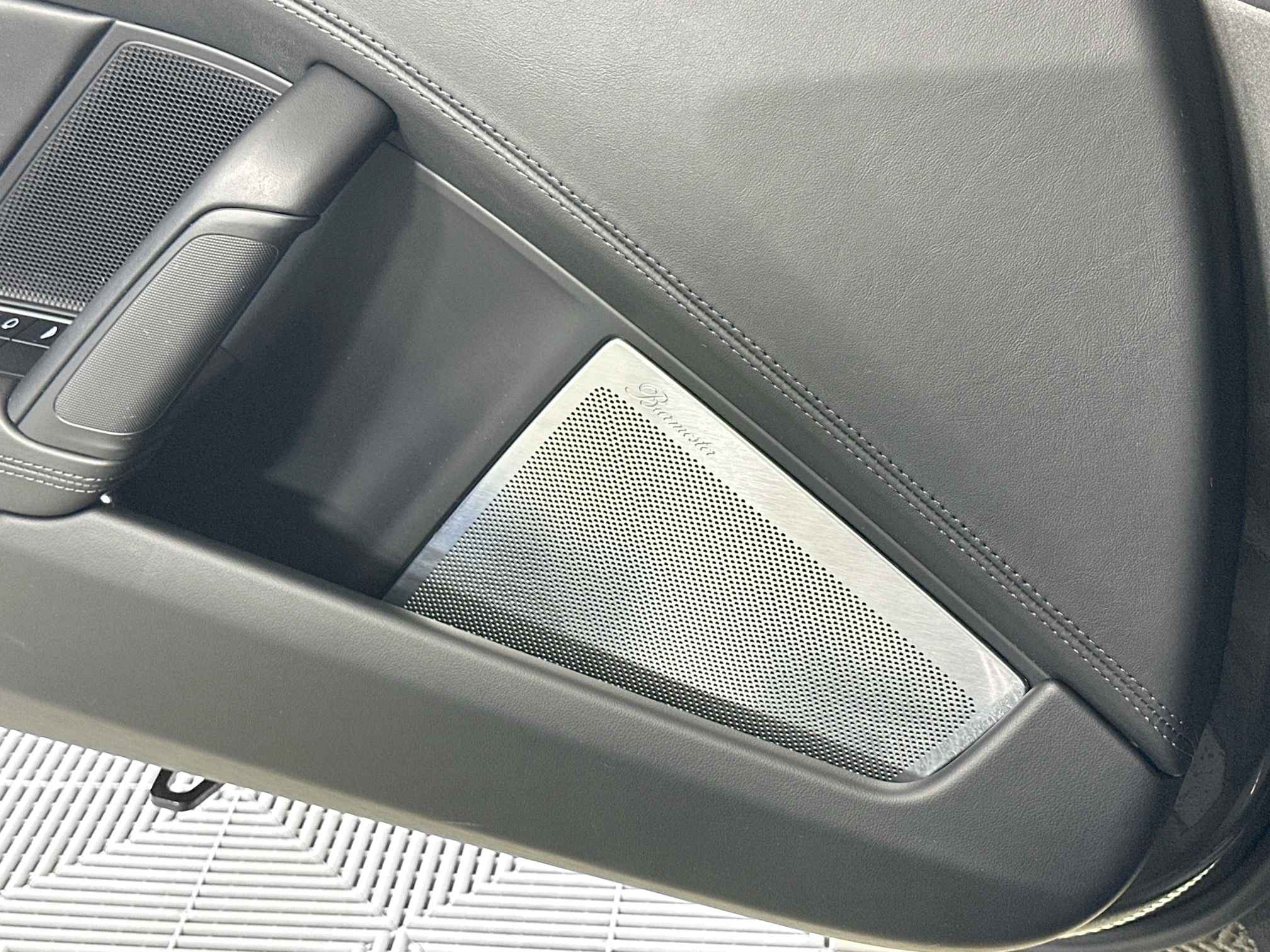 used 2022 Porsche 911 car, priced at $254,998