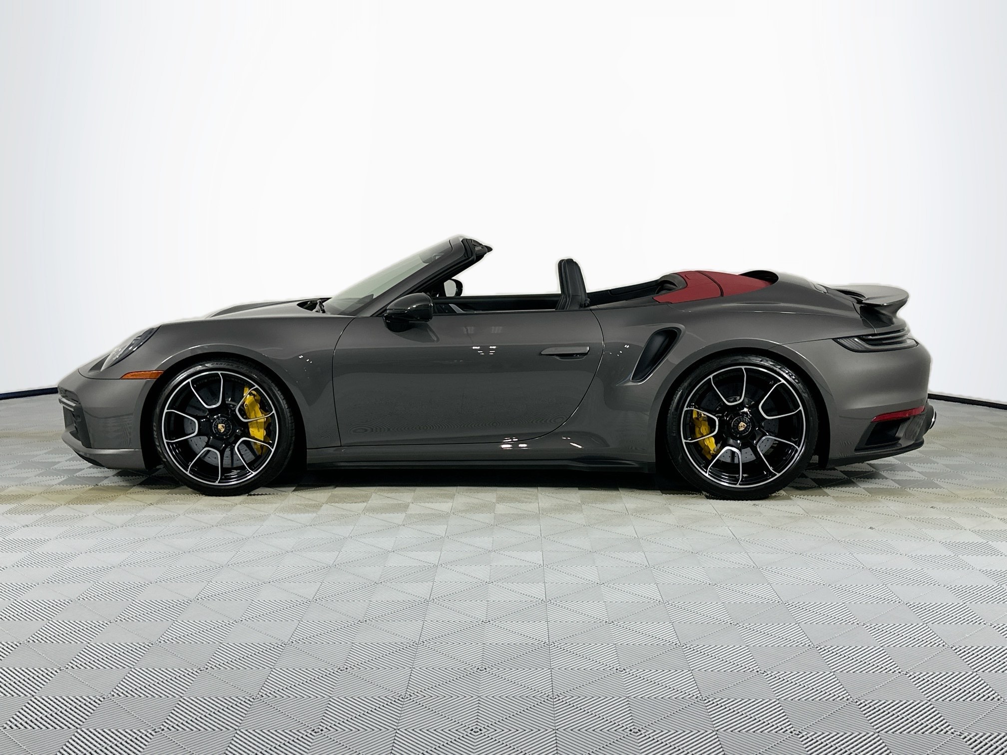 used 2022 Porsche 911 car, priced at $254,998