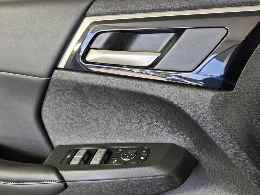 used 2022 Mitsubishi Outlander car, priced at $18,988