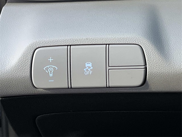 new 2025 Hyundai Elantra car, priced at $25,785