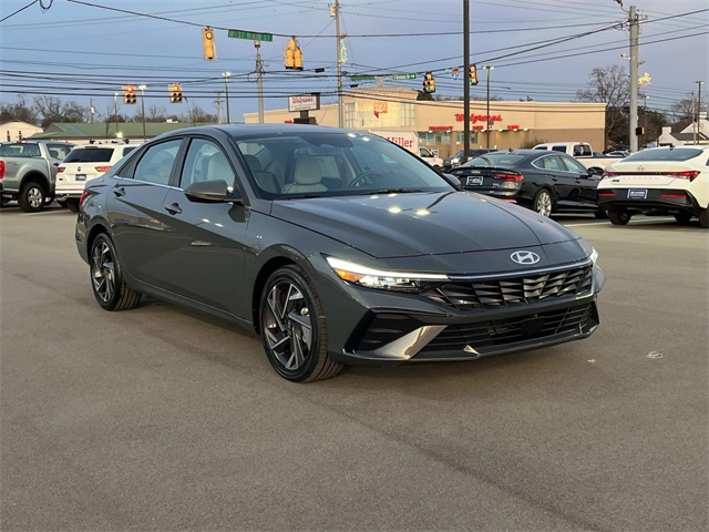 new 2025 Hyundai Elantra car, priced at $25,785
