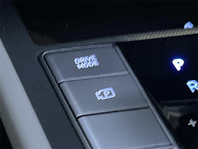 new 2025 Hyundai Elantra car, priced at $25,785