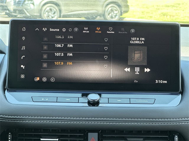 2025 Nissan Rogue Platinum photo 3