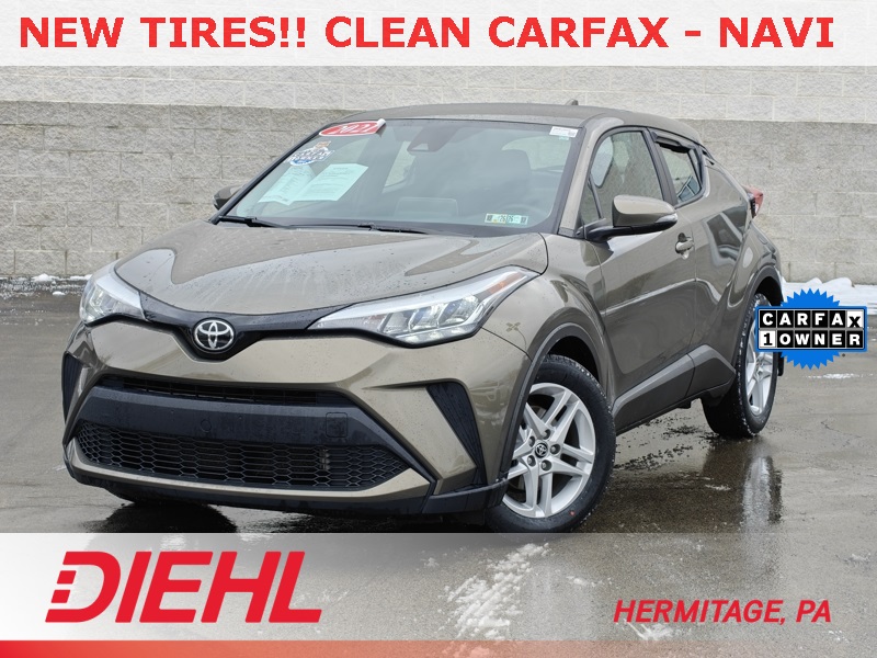 2021 Toyota C-HR LE's photo