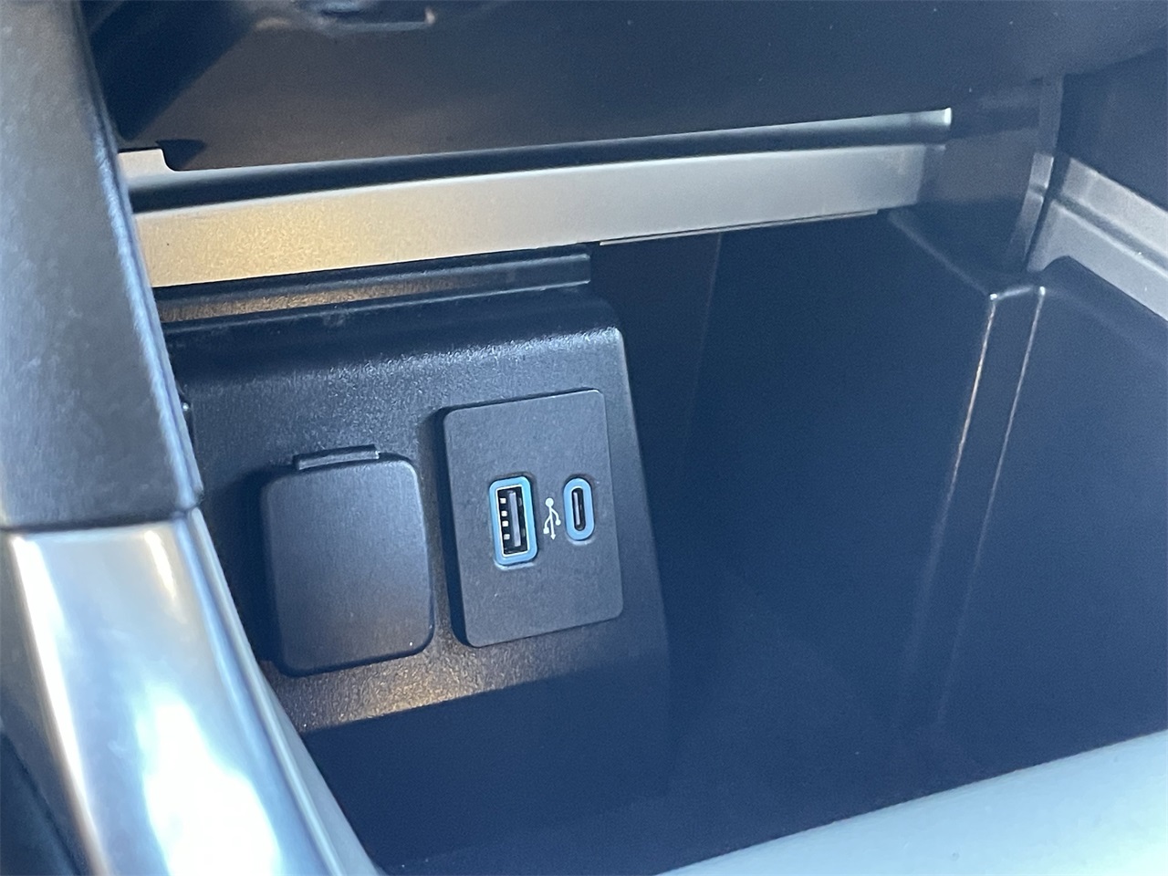 used 2021 Ford Explorer car, priced at $22,499