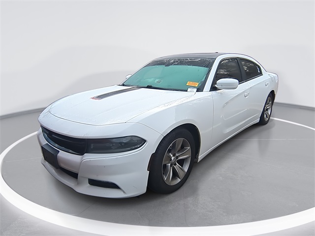 2016 Dodge Charger SXT's photo