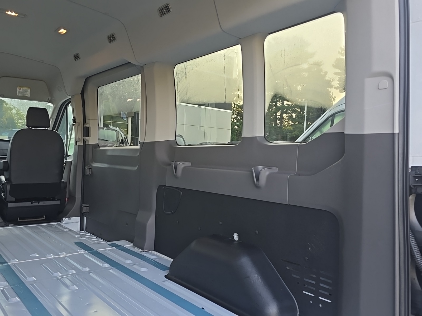 2024 Ford Transit XL photo 3