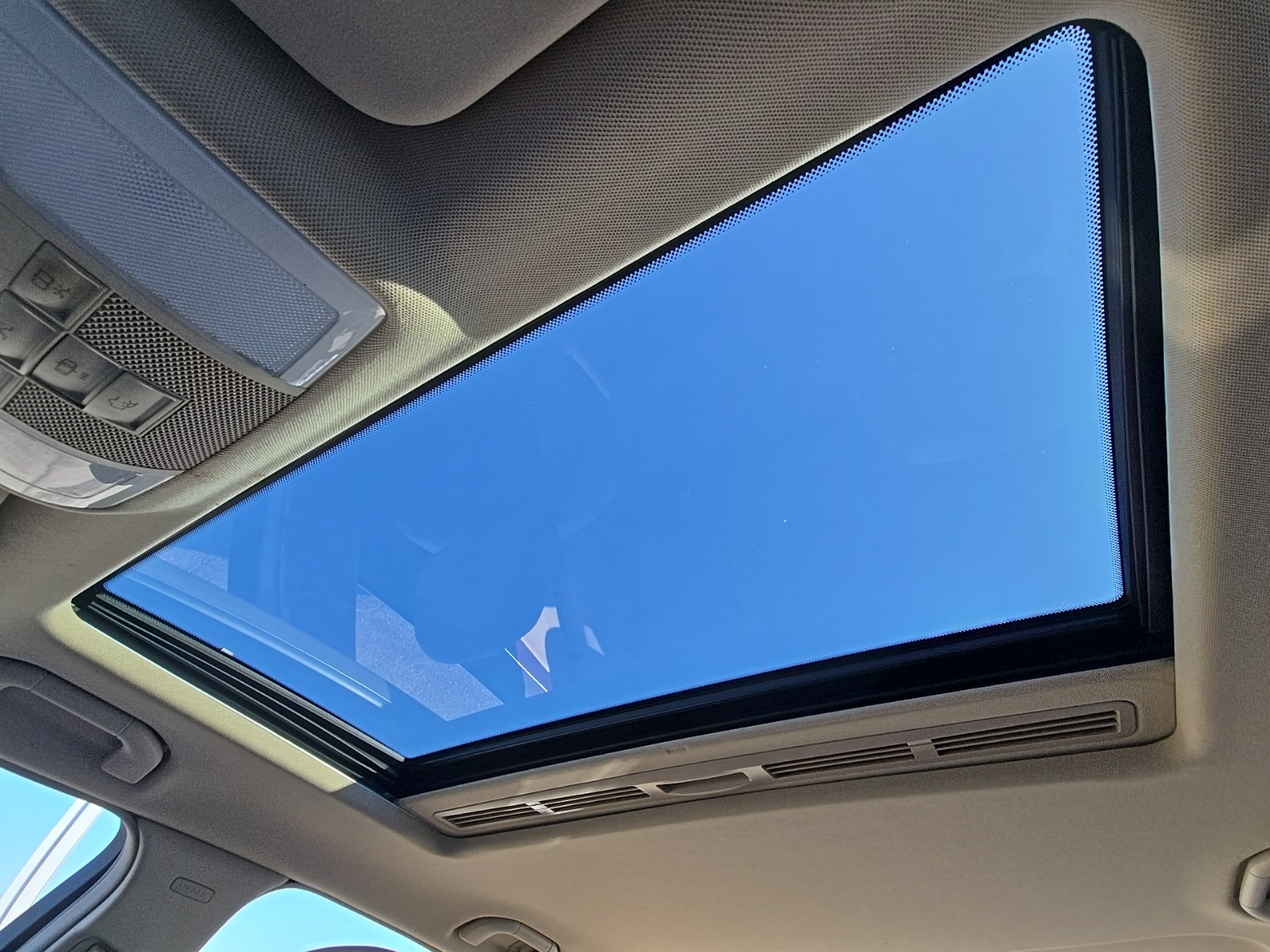 used 2009 Mercedes-Benz C-Class car, priced at $9,100