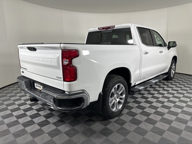 2026 Chevrolet Silverado 1500 LTZ photo 2