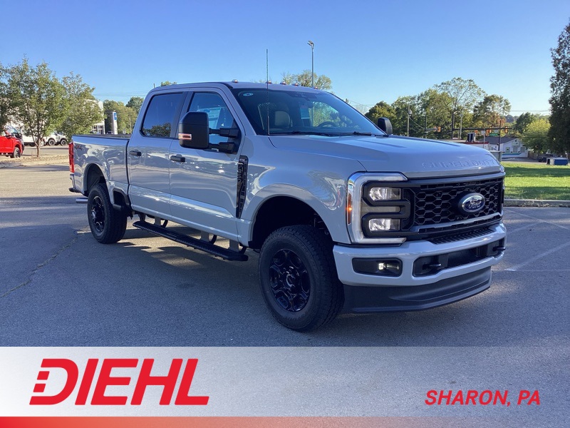 2026 Ford F-350 Super Duty XL's photo