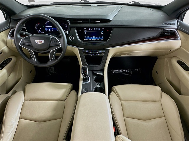 XT5 Luxury